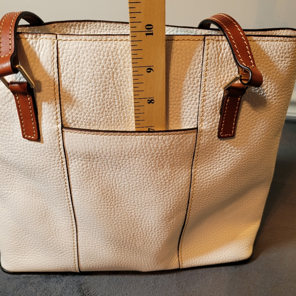 Dooney & Bourke - Picture 4 of 14
